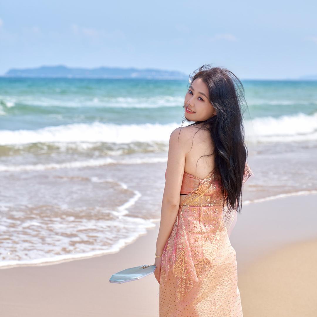 秦皇岛旅游小艾