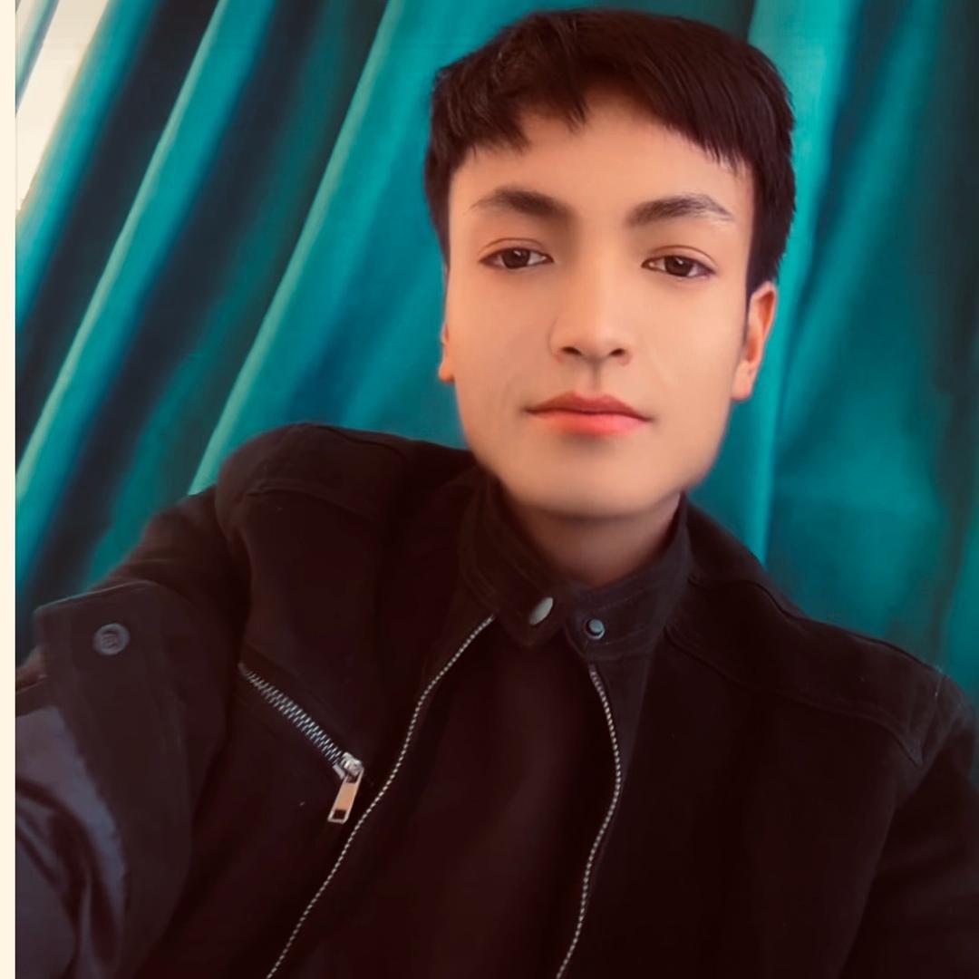 ☘️ལྷག་་་་་་lབསམ།☘️