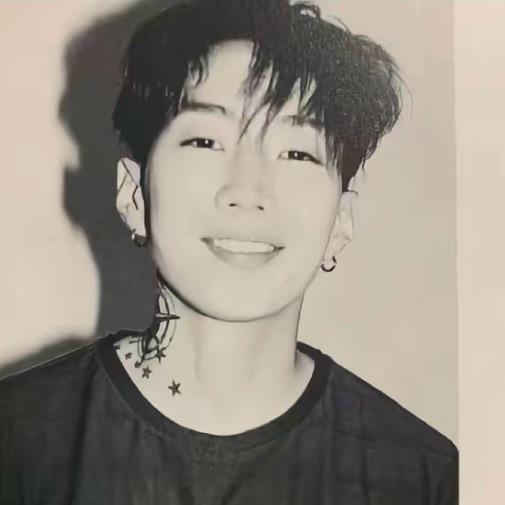 李  ⠀  ⠀