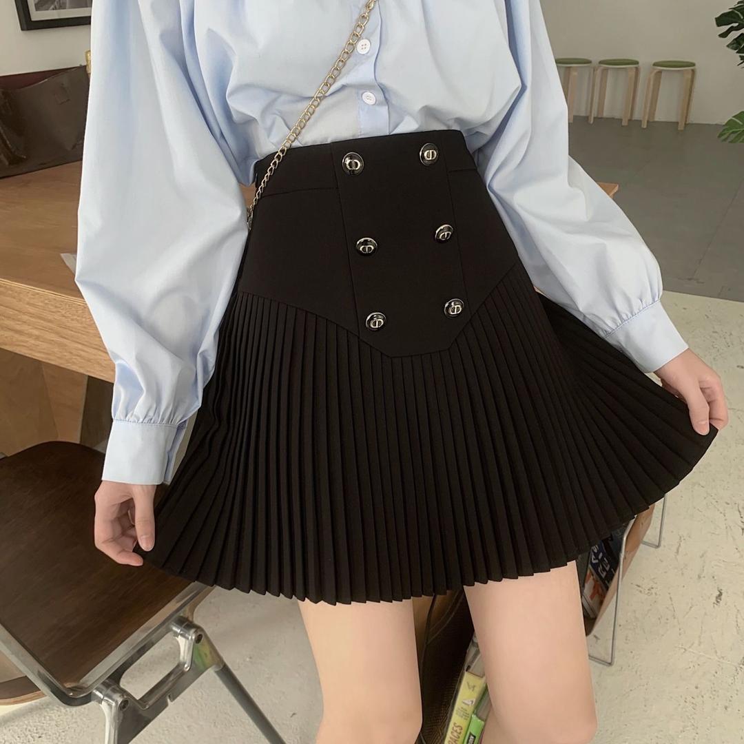 时尚百搭服饰店