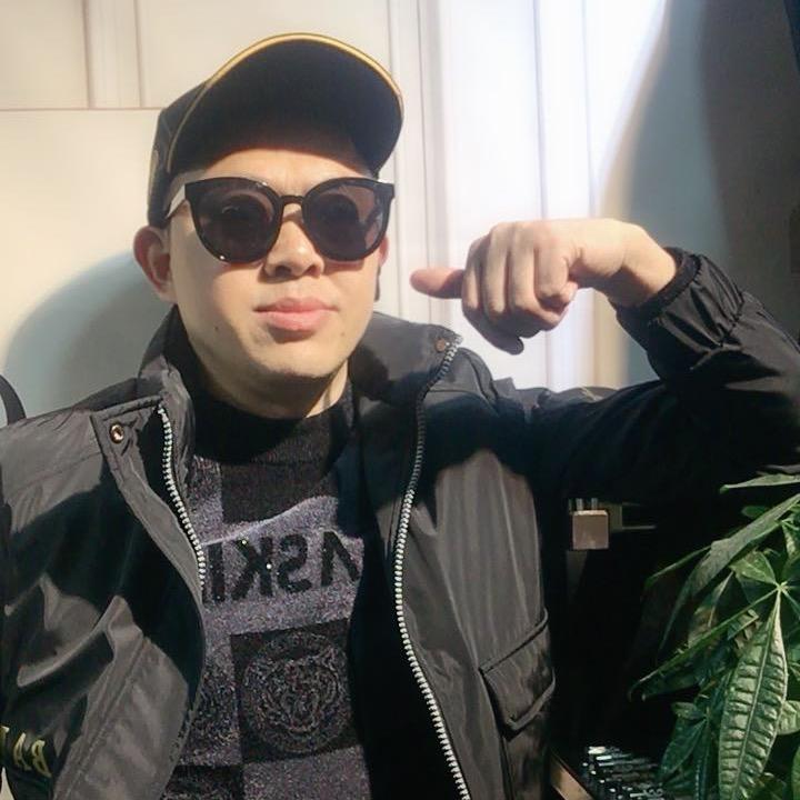 魏瑞嘉鳄鱼男装