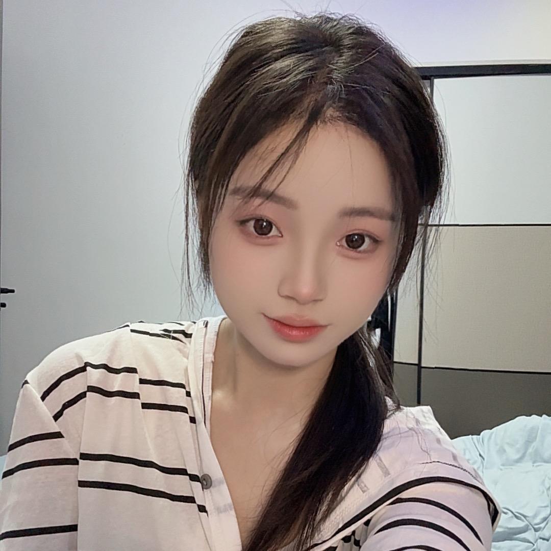 小慕绫在这里