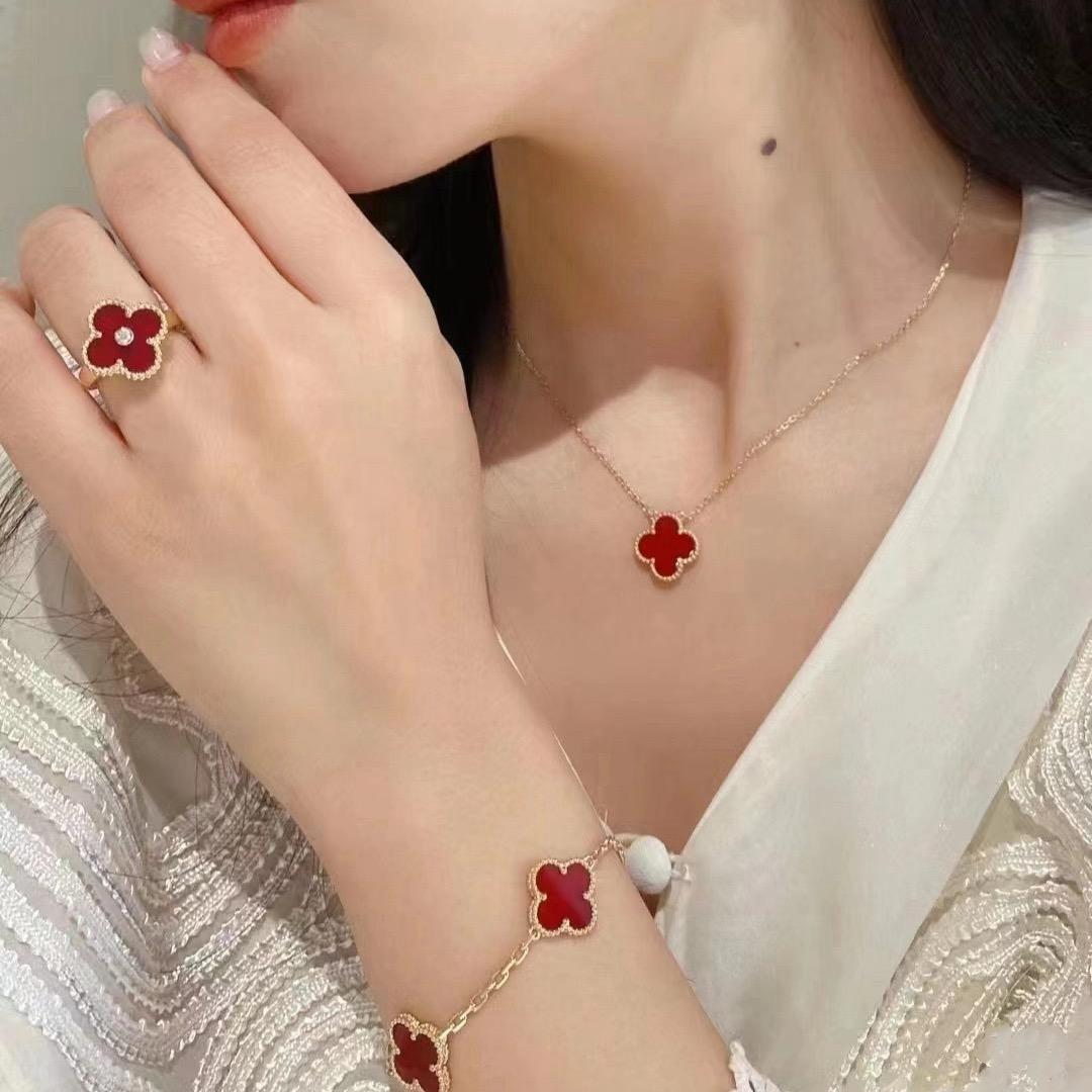 水贝苇莺珠宝