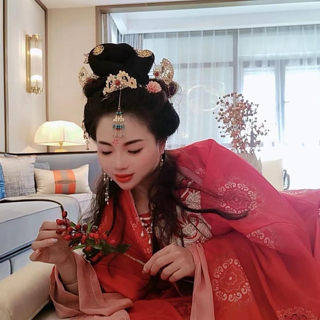 ᥫᩣ妩媚娘