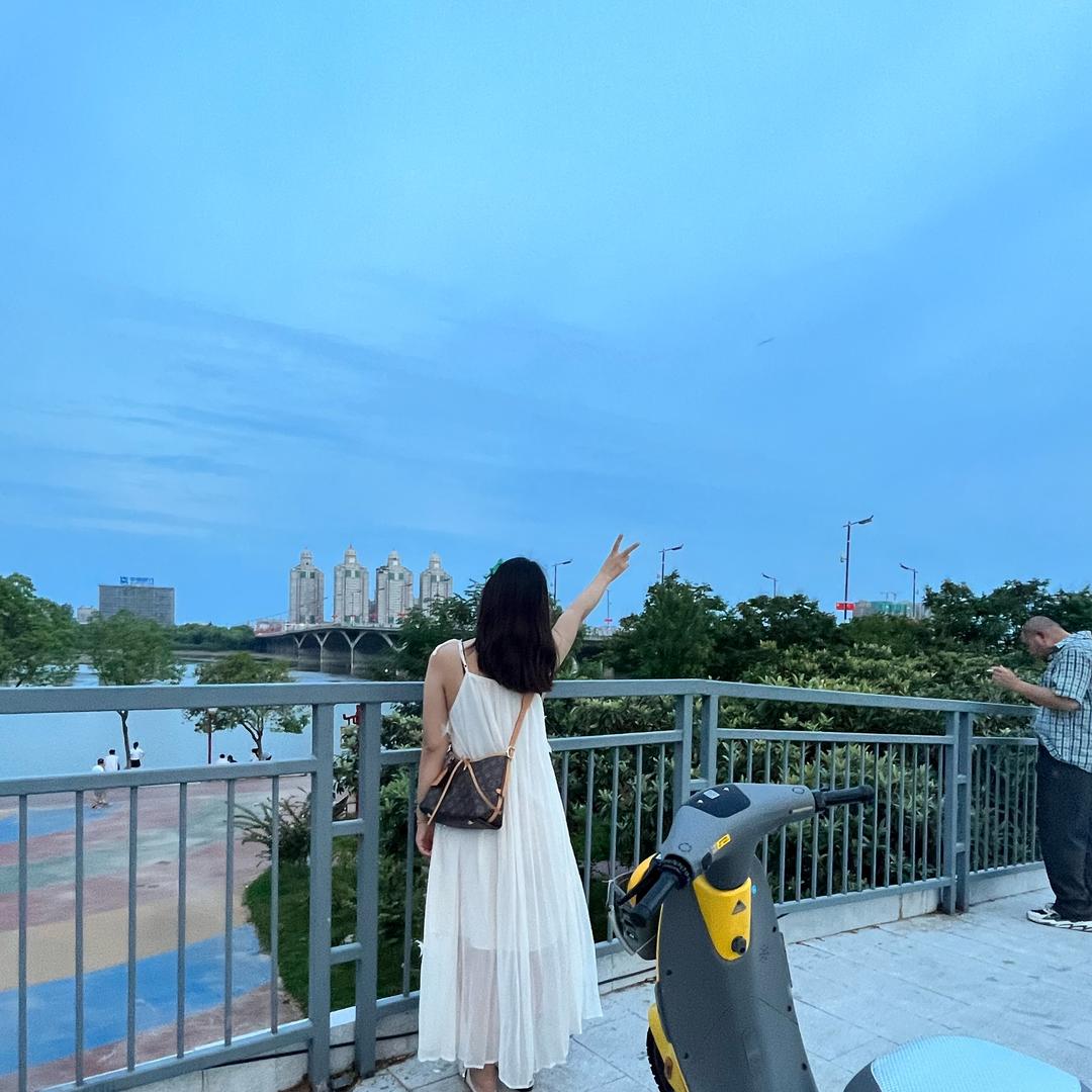 小妮蓓🍓🍓🍓