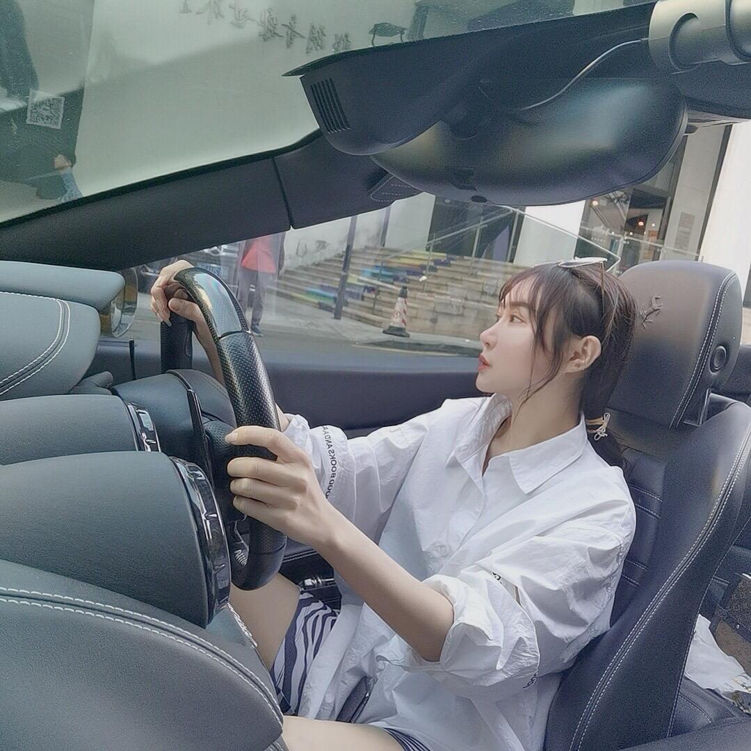 小潘要快乐 🐰