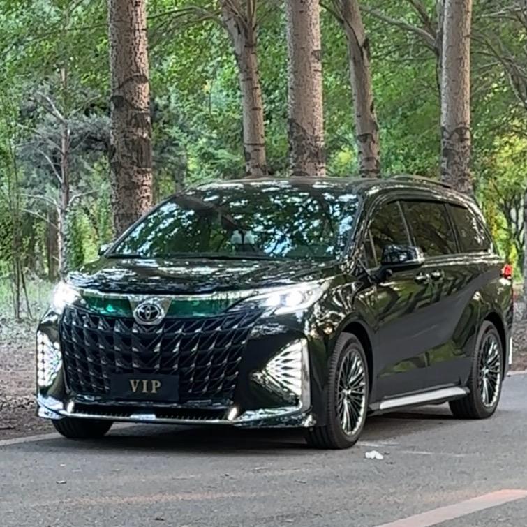 M先生🉐格瑞维亚