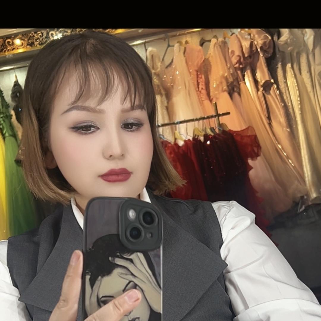 古丽鲜化妆师