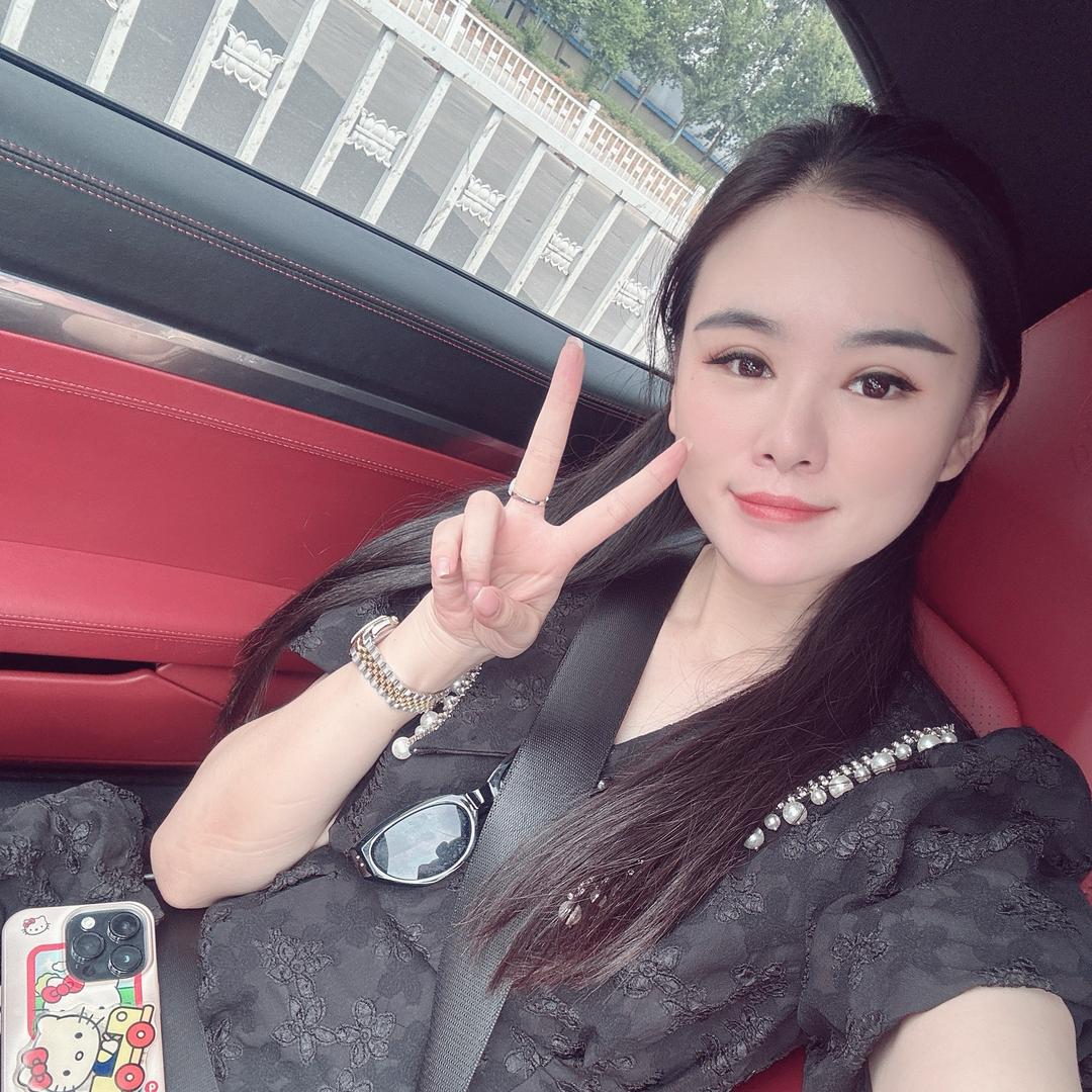 压路机女王的生活日记