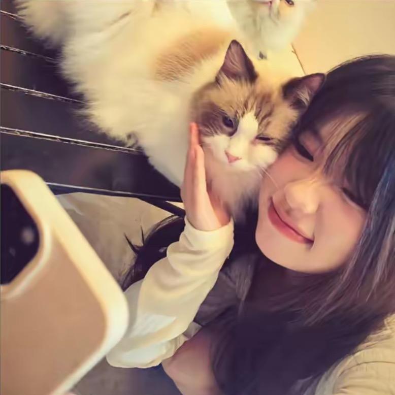饿了烤红薯吃.