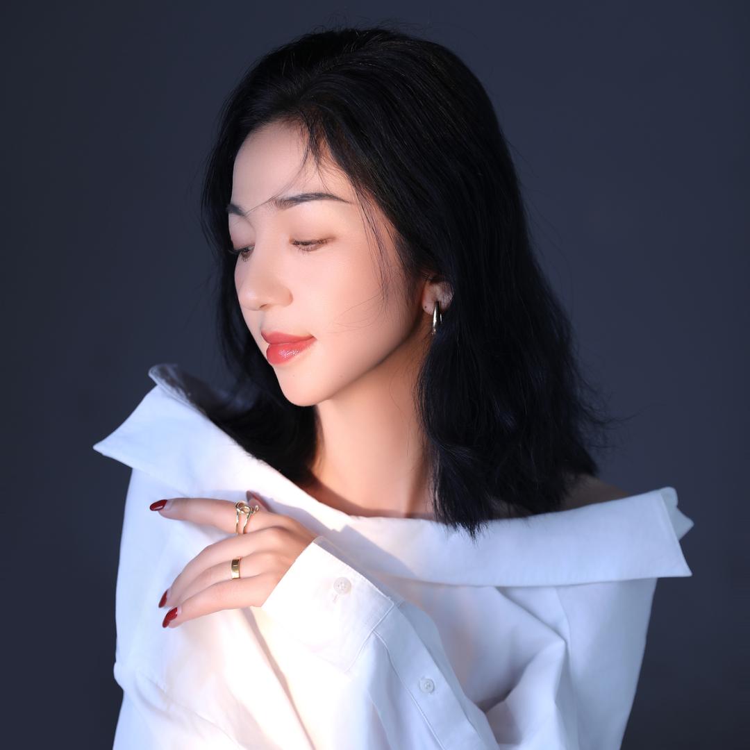 娜