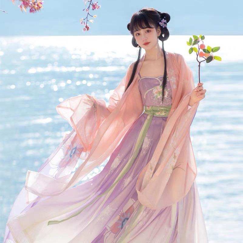 卿思汉服馆(望仙谷店)