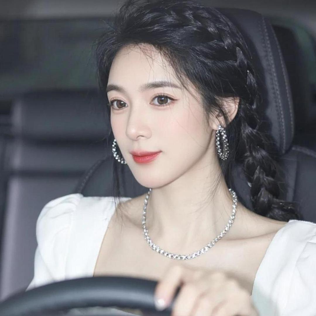 阿妹。
