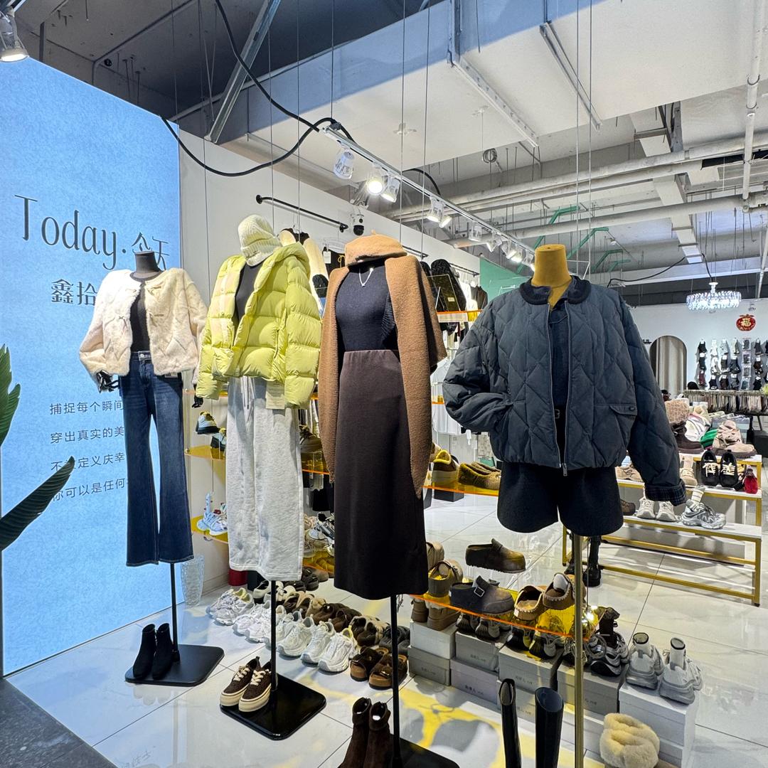 万泰二楼Today·今天女装