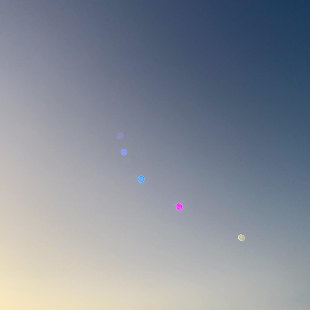 晴空万里无云🙈