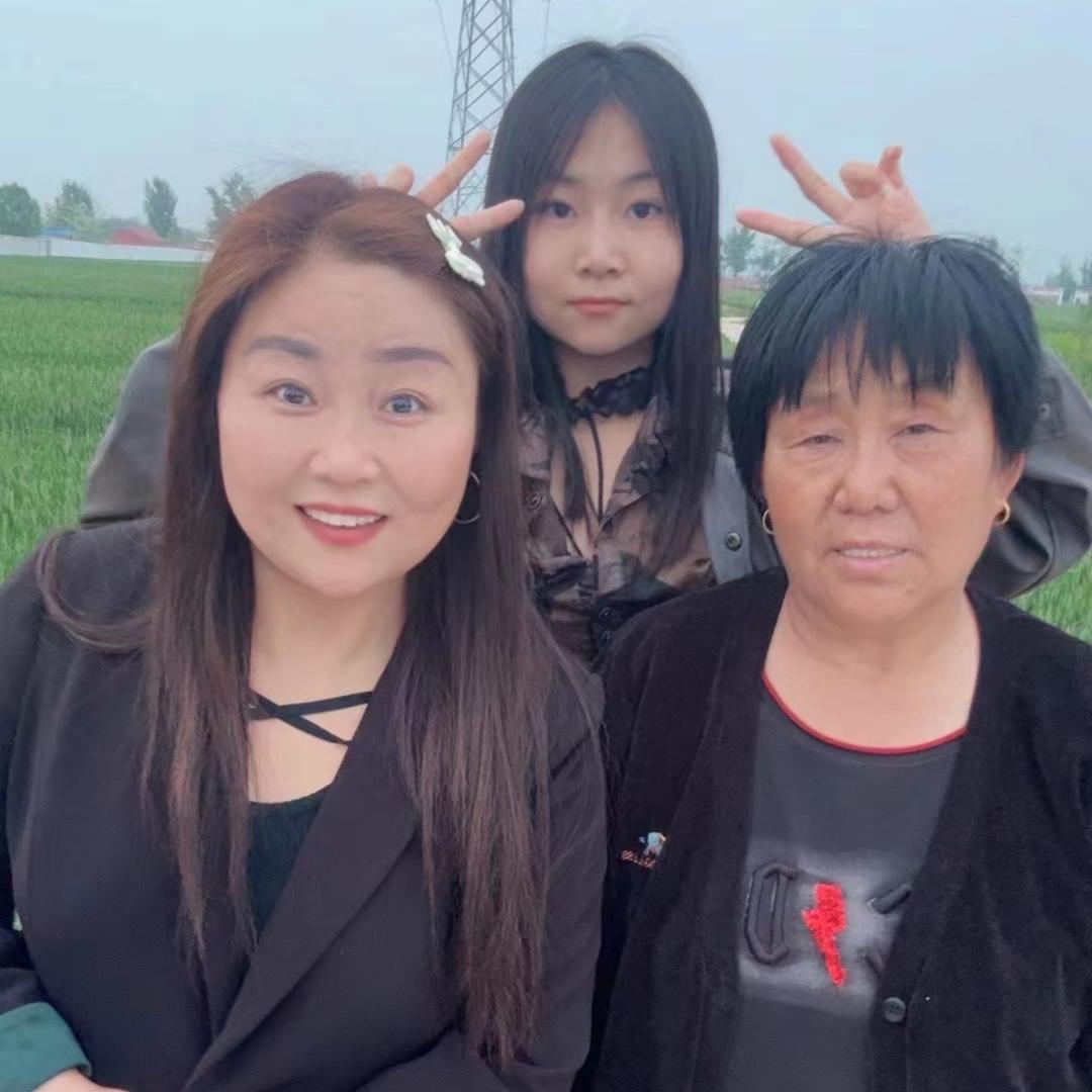 杨海霞(侯秋菊大妮)