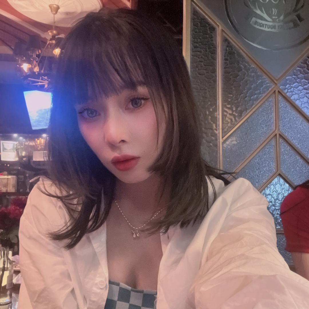 我会发着呆然后忘记你