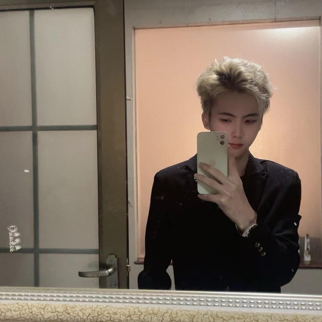 余浩然👑