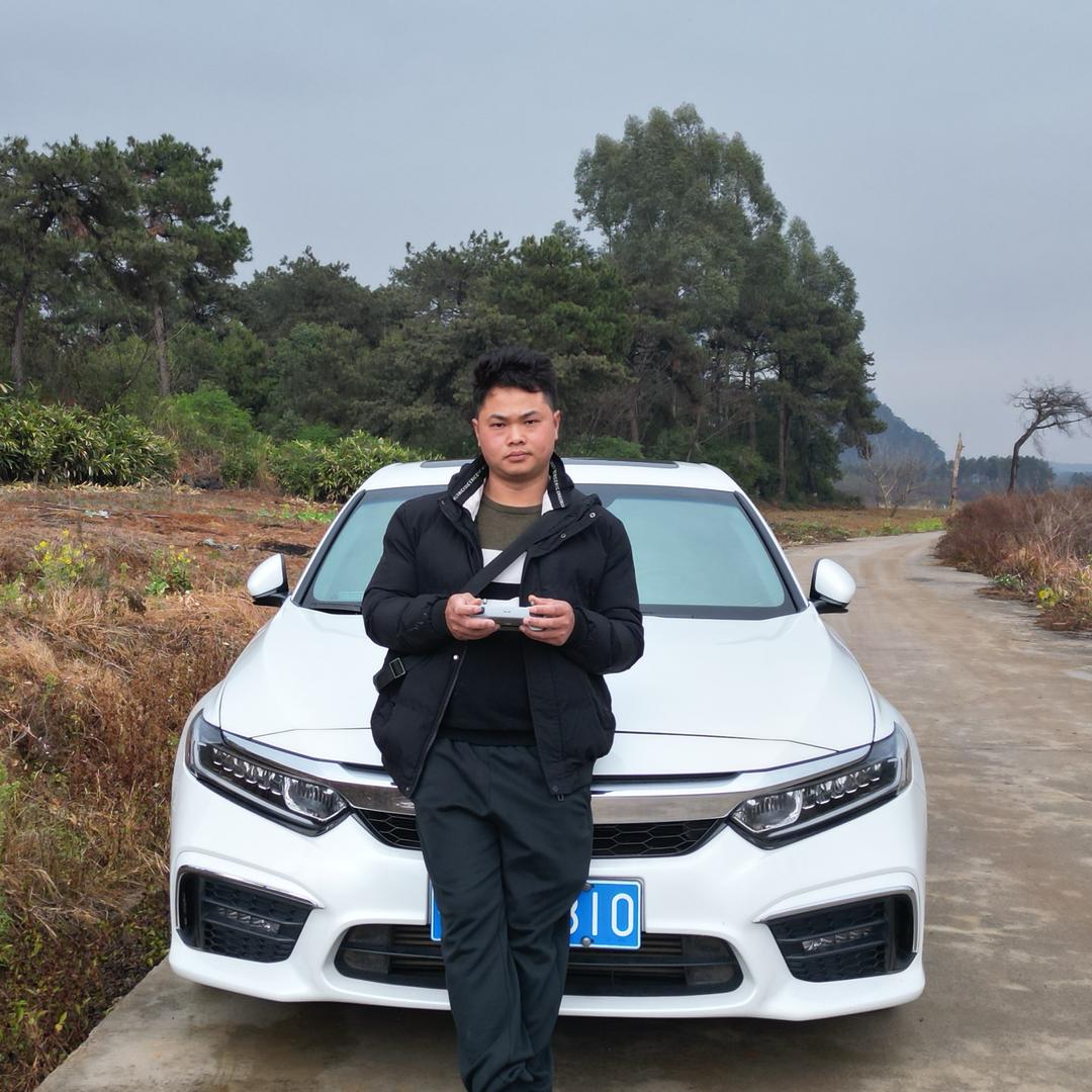 李明