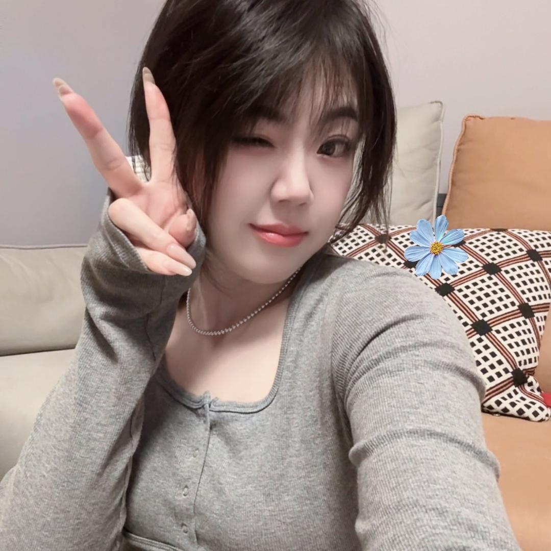 草莓味的小榴莲