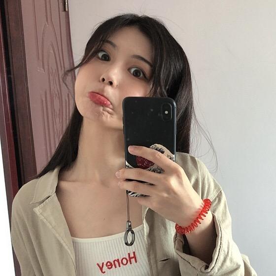 躺平啦金咂