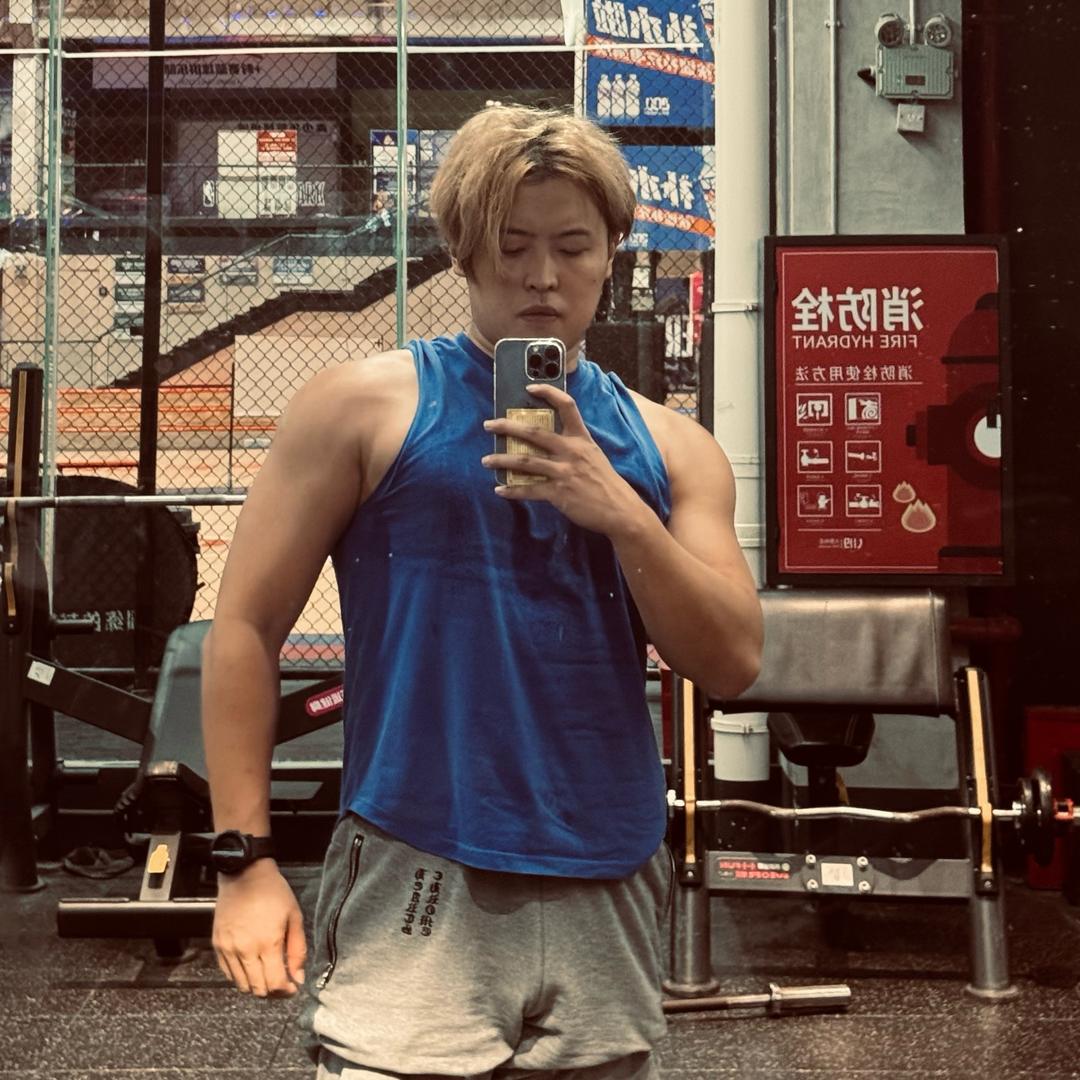 M.r段先生
