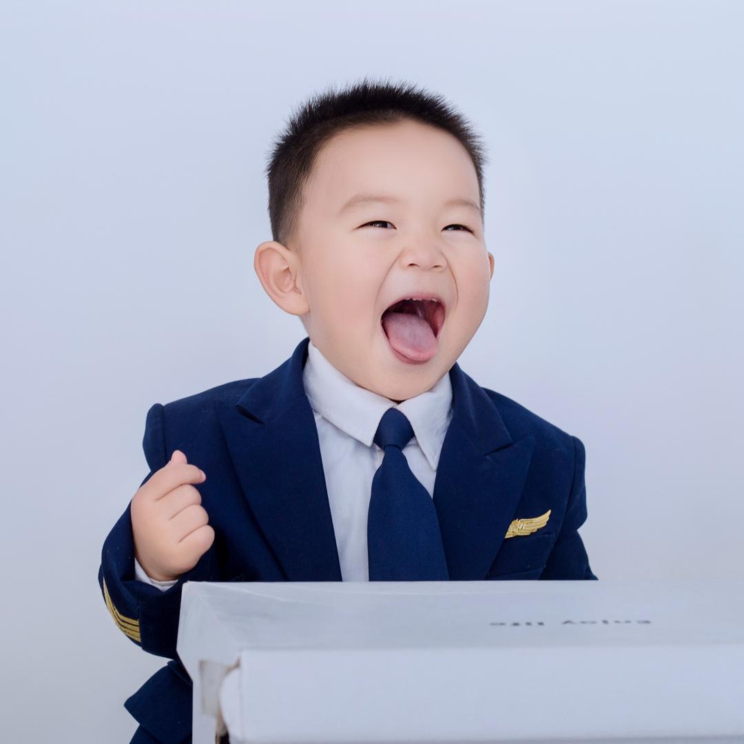 福宝麻麻👩——在横店当牛马