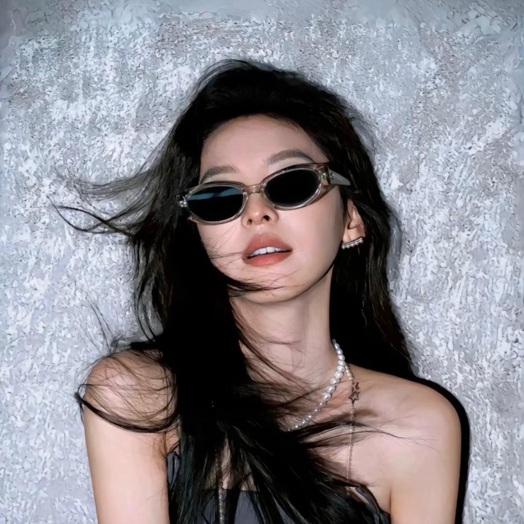 鹿桉.