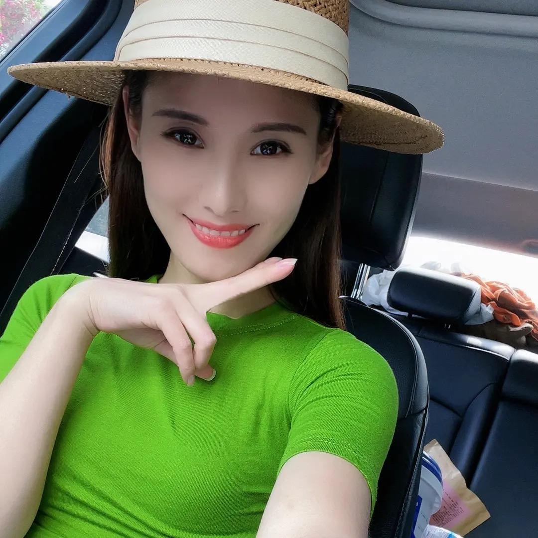 徐瘦瘦烧烤 老板娘