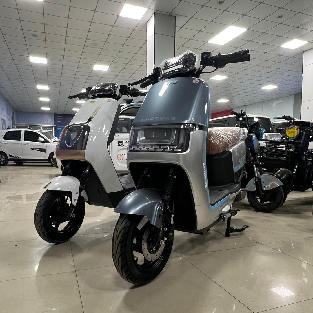 平顶山二轮三轮四轮电动车批发