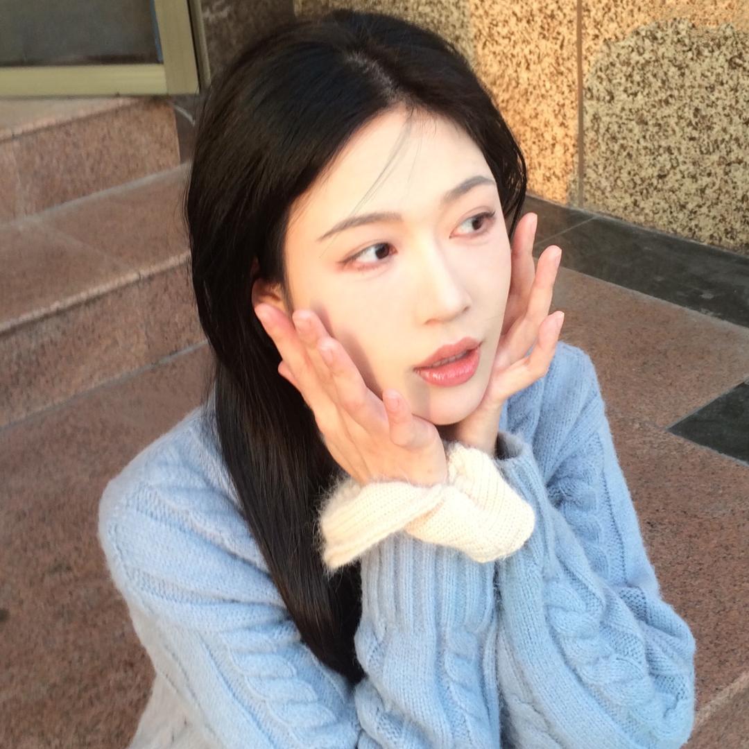 君君高端羊绒工厂店（早上8点开播）