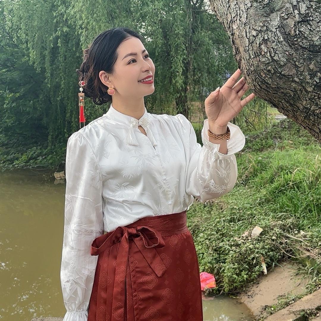 阳姐爱喝酒