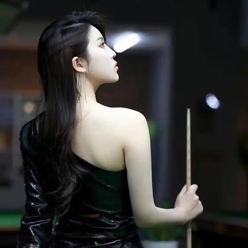 二娃台球