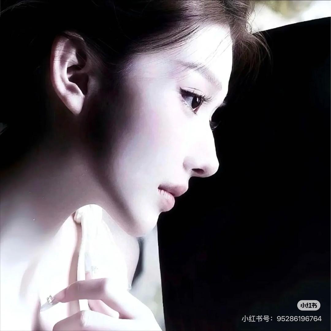 ￴  ￴￴ ￴ ￴￴ ￴  ￴￴