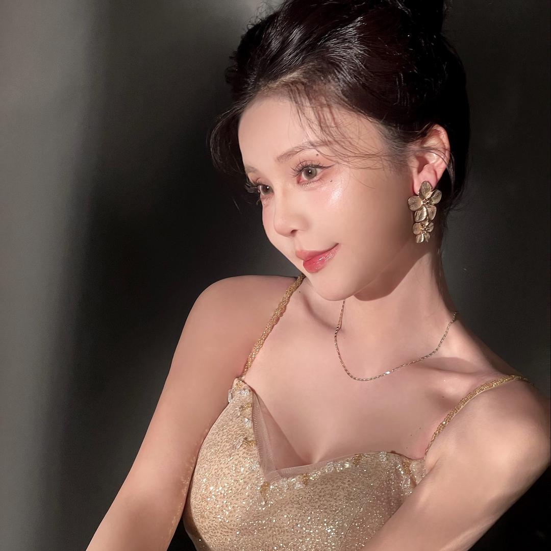 小彬家女装