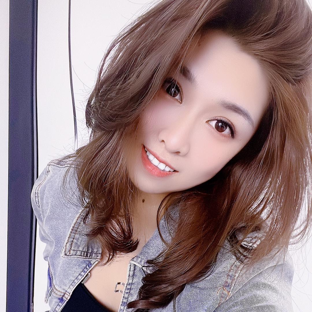 小闹挺爱唱歌