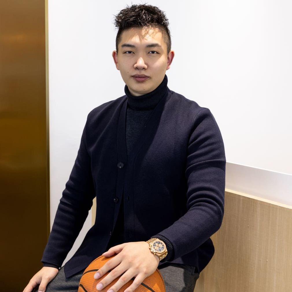 腕表张姆斯