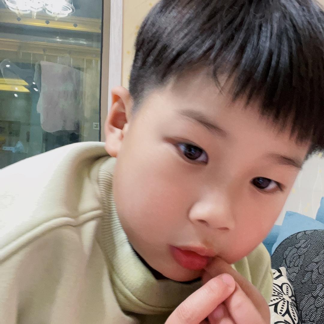 小宇  。