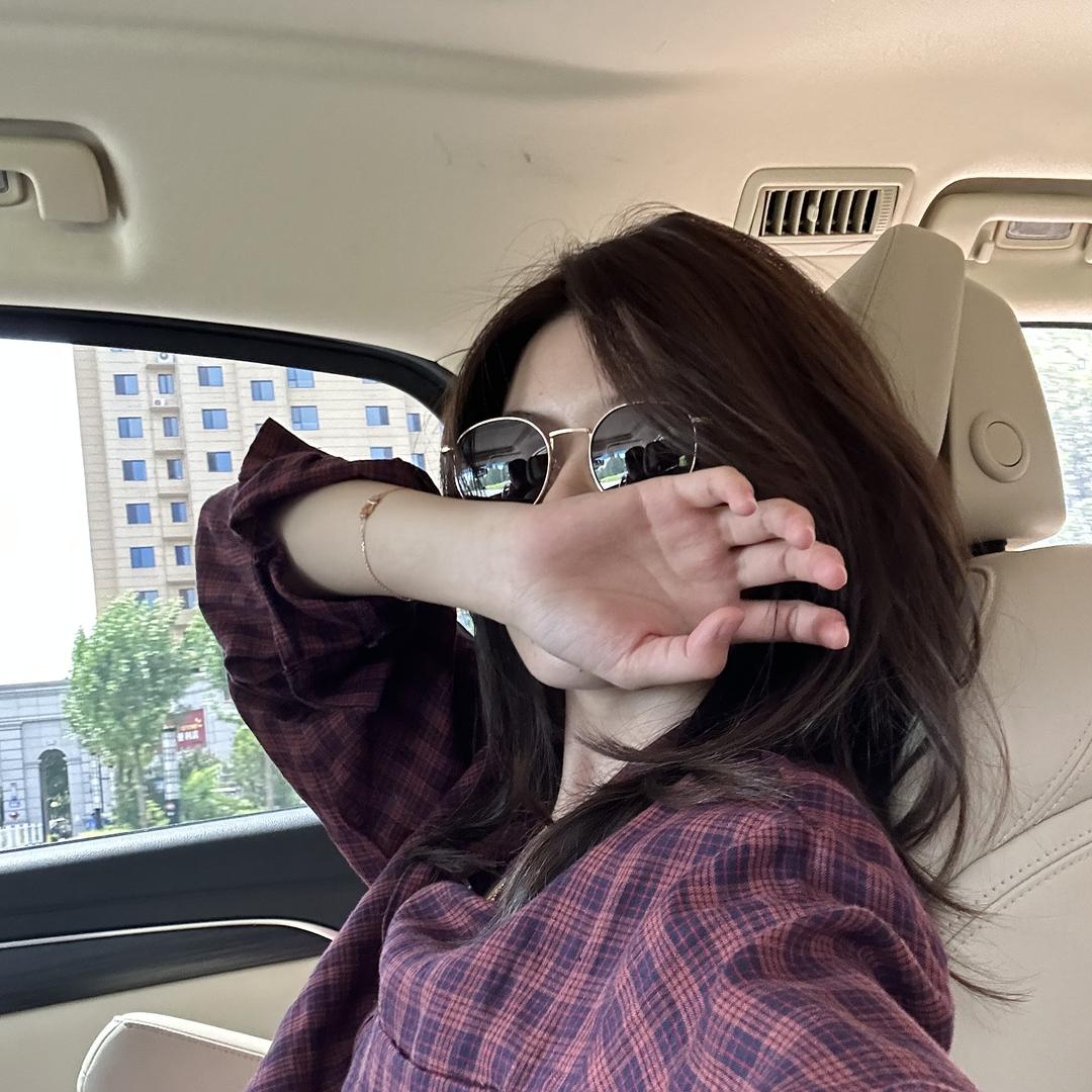 凡总服装集合店凡凡