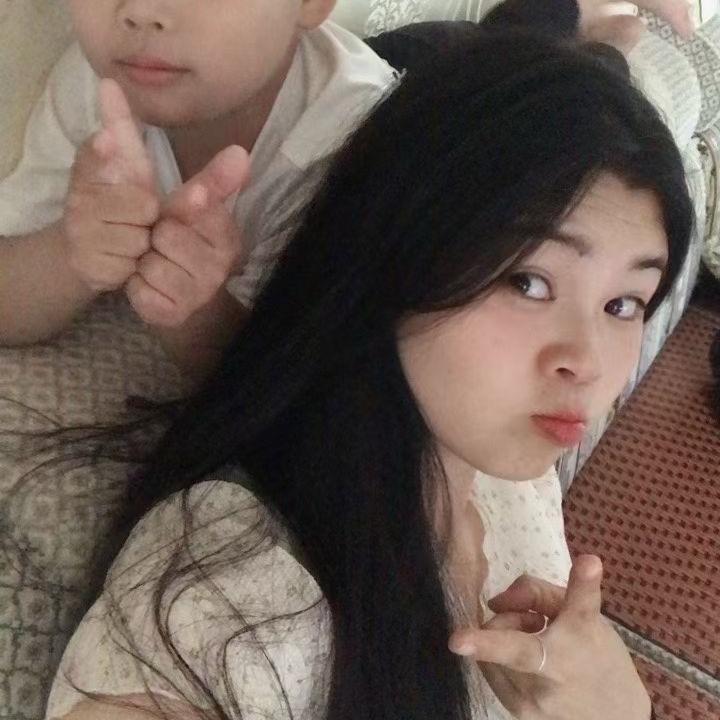 莉莉吖💋