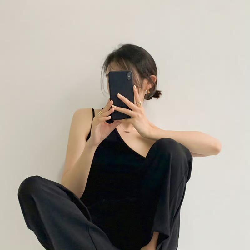小胡 .