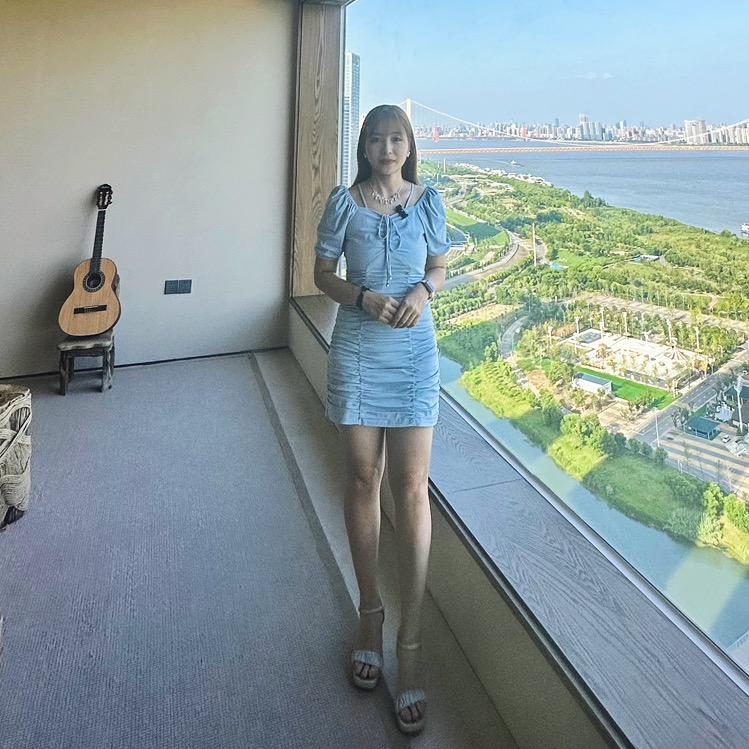 彩虹说房