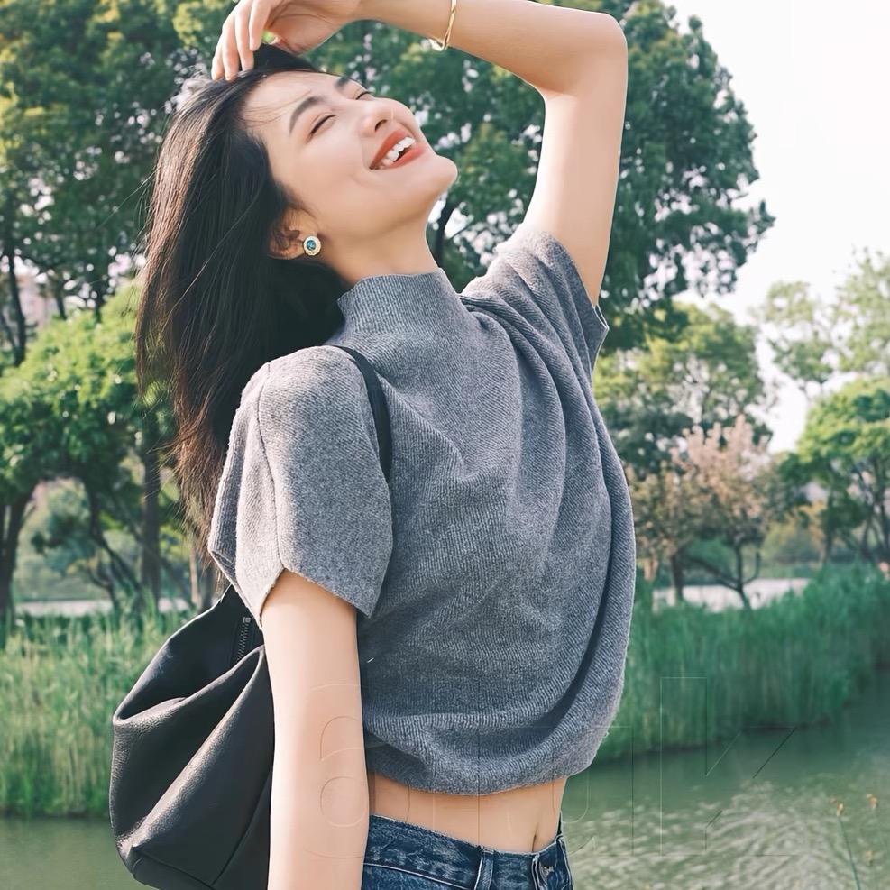 桃泯.