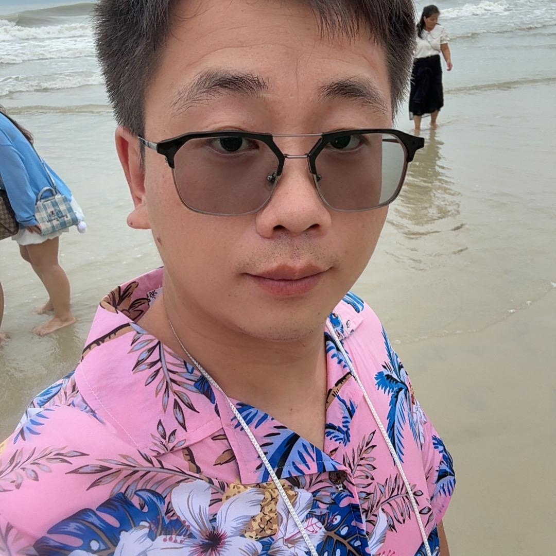 小龙哥哥