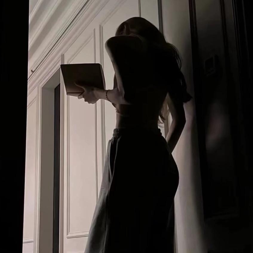 女‘’