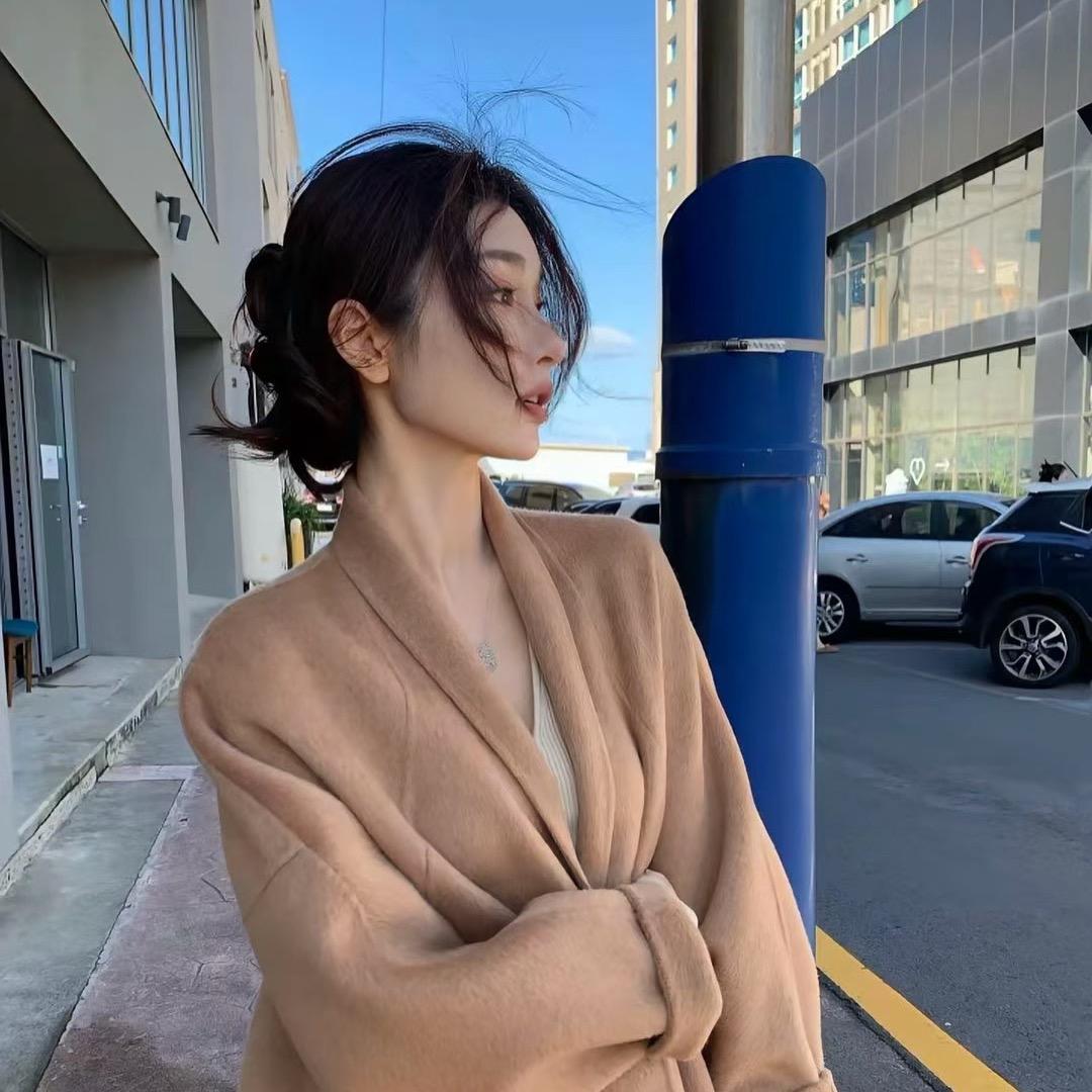 美女