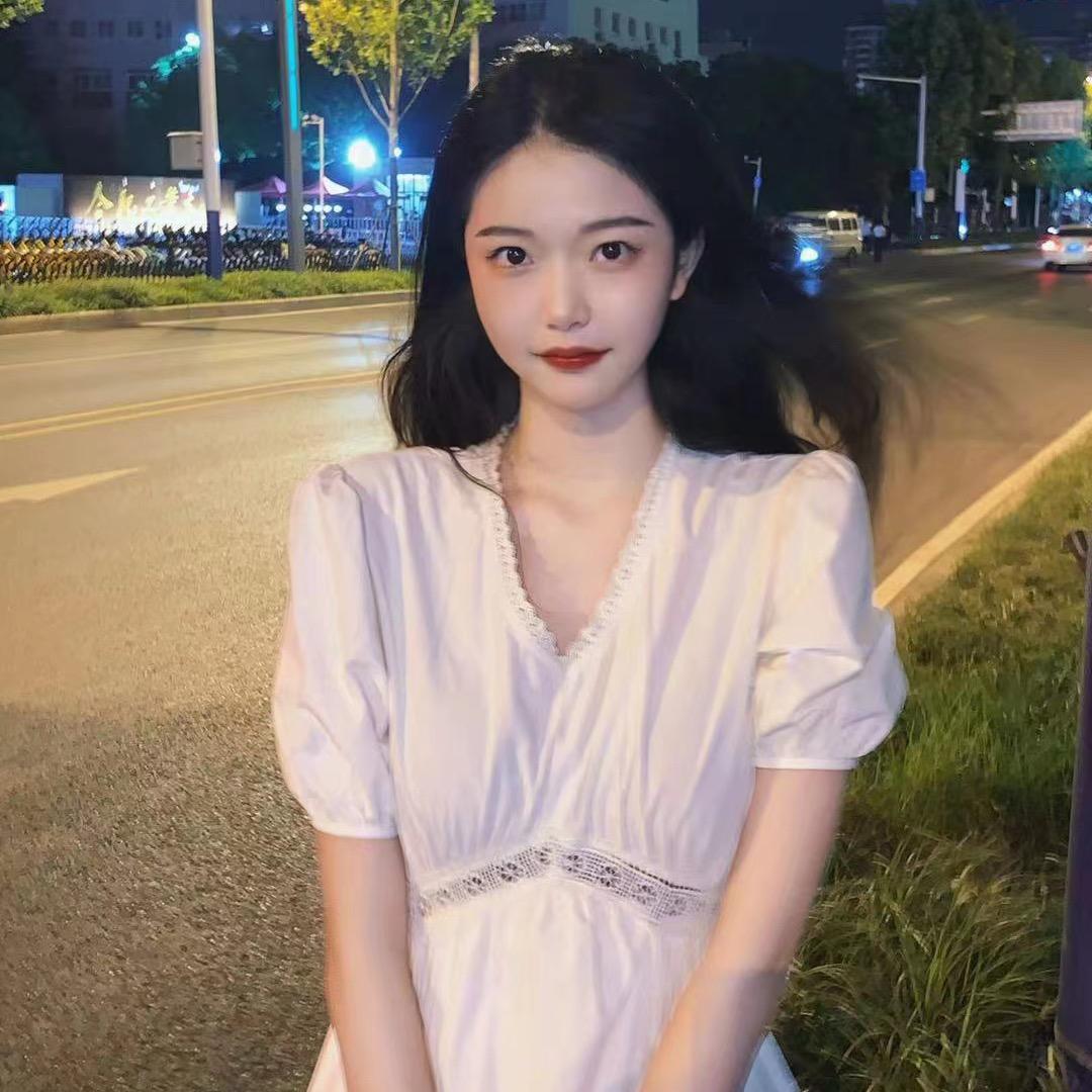 千雅.