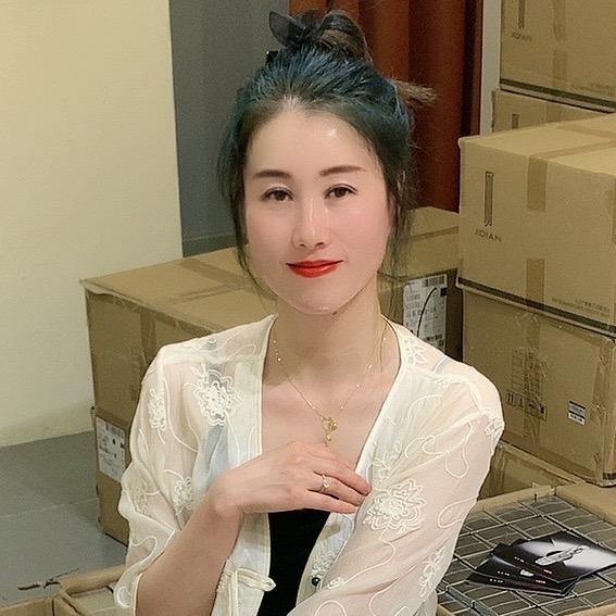 张小婧