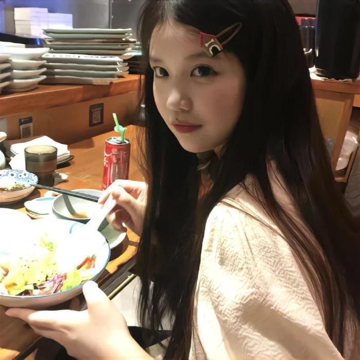 偷偷