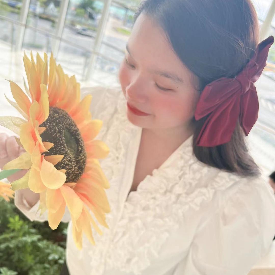 小苹果和小石榴
